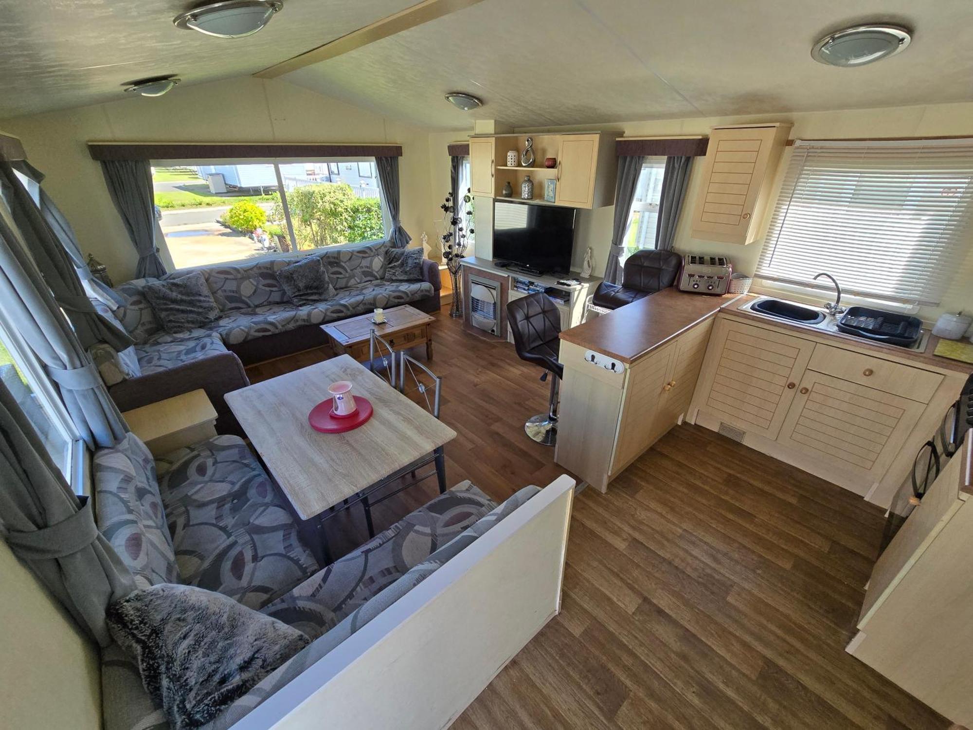 Caravan To Hire Lyon'S Robin Hood 拉尔 外观 照片